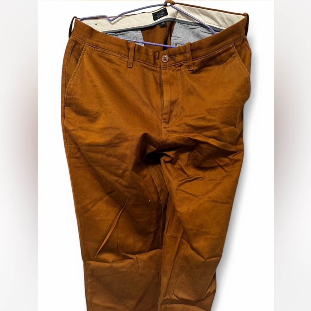 J Crew men's brown slim fit stretch chinos
32x30